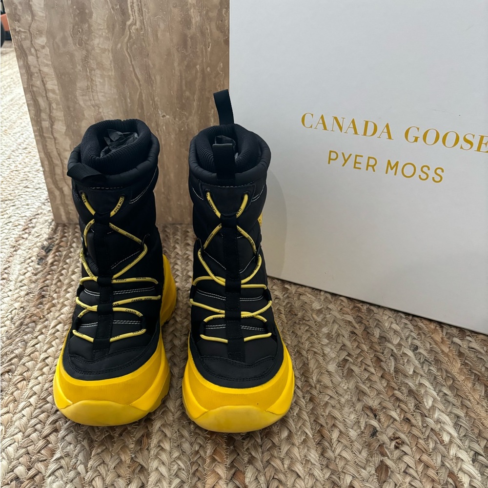 Brand new Canada Goose x Pyer Moss collab boots in size 6
